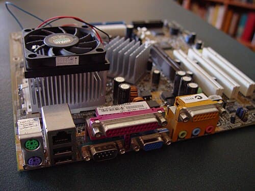 MSI B650 Tomahawk